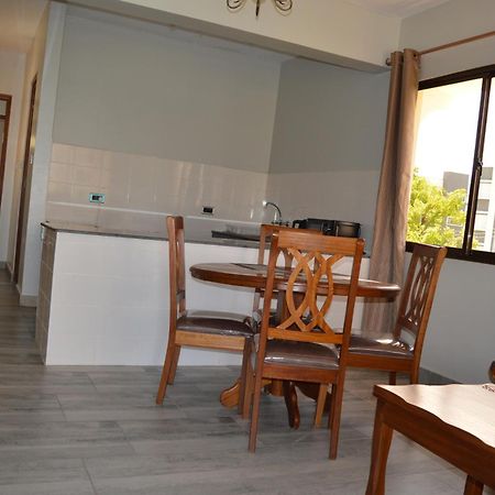 Hotel Tiffany Mombasa Bagian luar foto