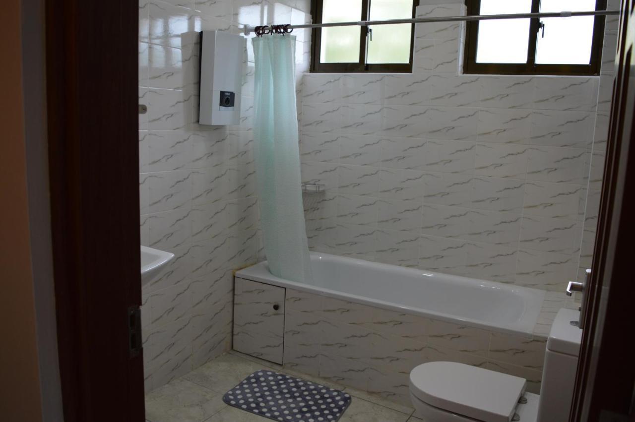 Hotel Tiffany Mombasa Bagian luar foto