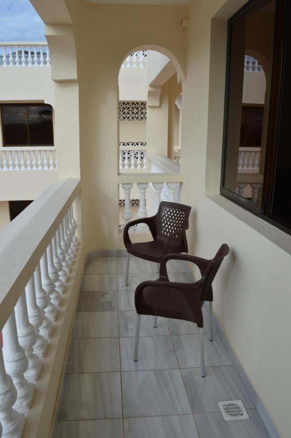 Hotel Tiffany Mombasa Bagian luar foto