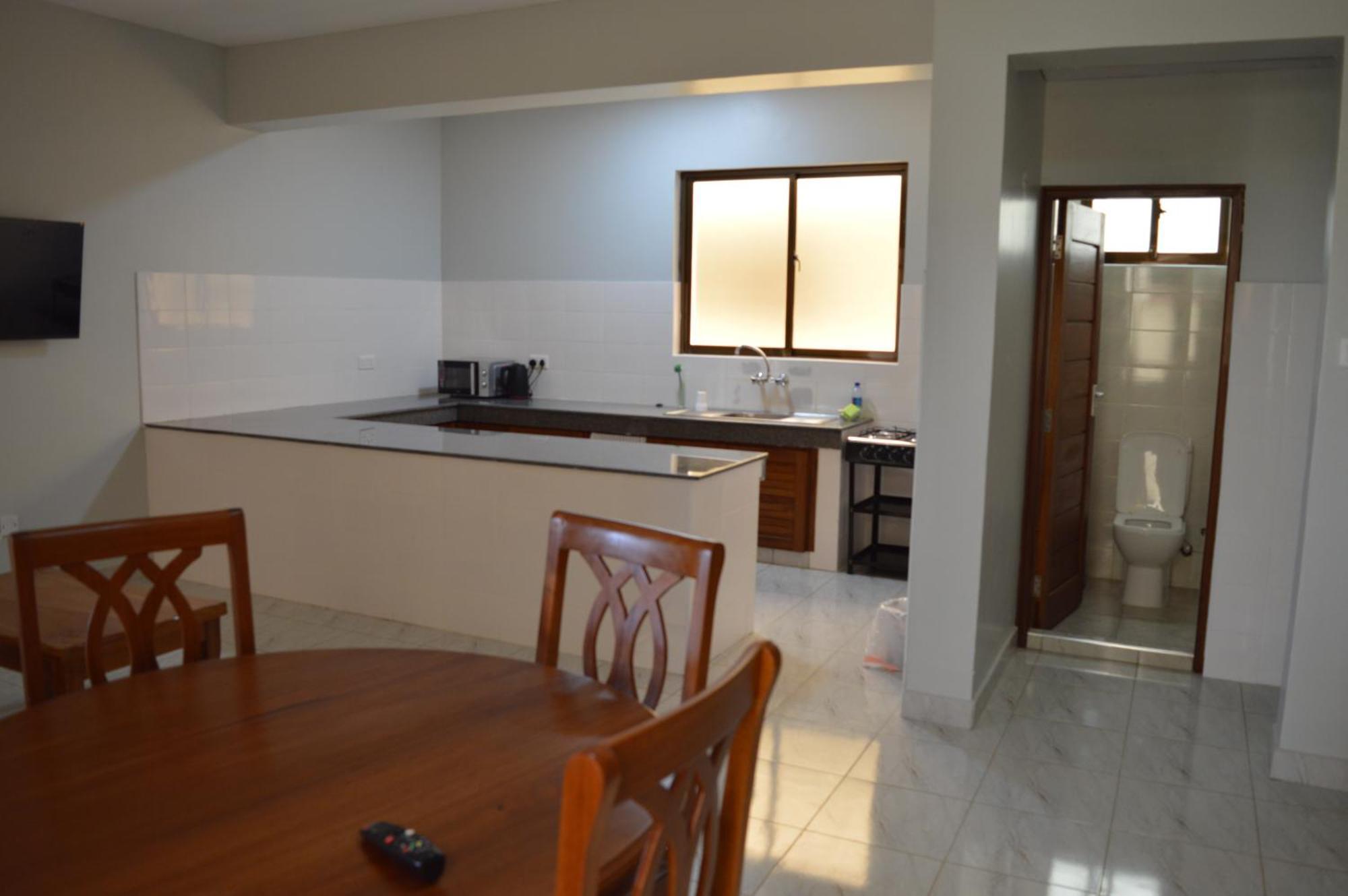 Hotel Tiffany Mombasa Bagian luar foto