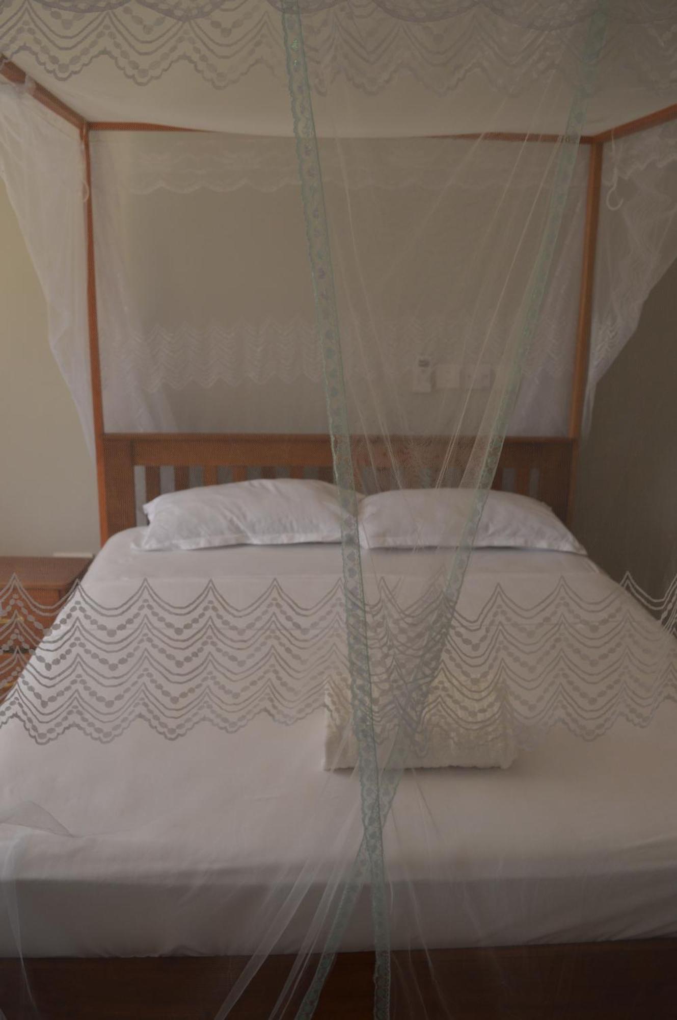 Hotel Tiffany Mombasa Bagian luar foto