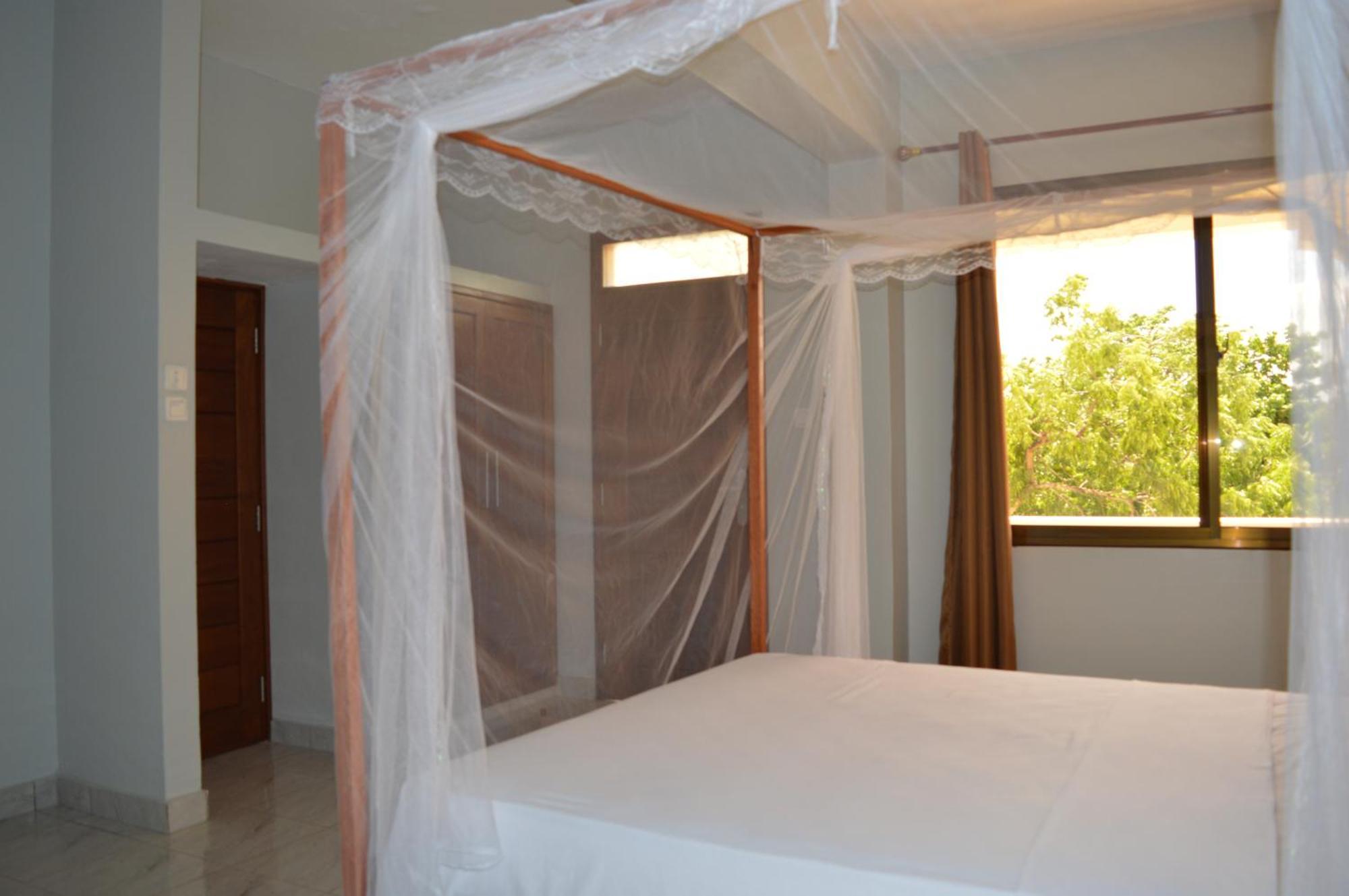 Hotel Tiffany Mombasa Bagian luar foto